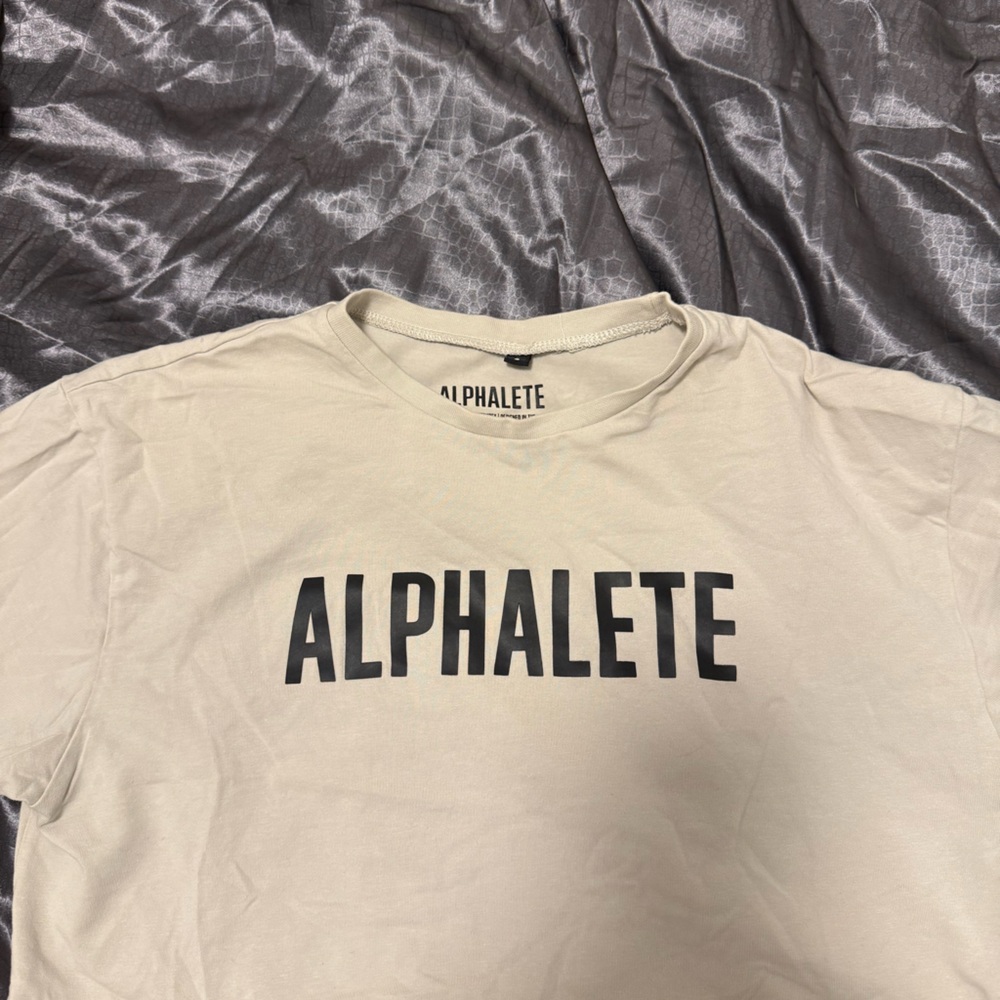 Alphalete Cropped Shirt
